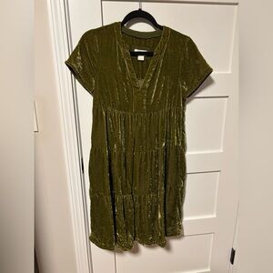 Maeve Anthropologie velvet dress